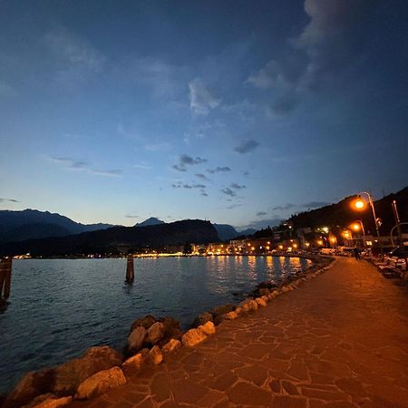 Apartamento Garden & Pool Perugini Torbole Sul Garda Exterior foto
